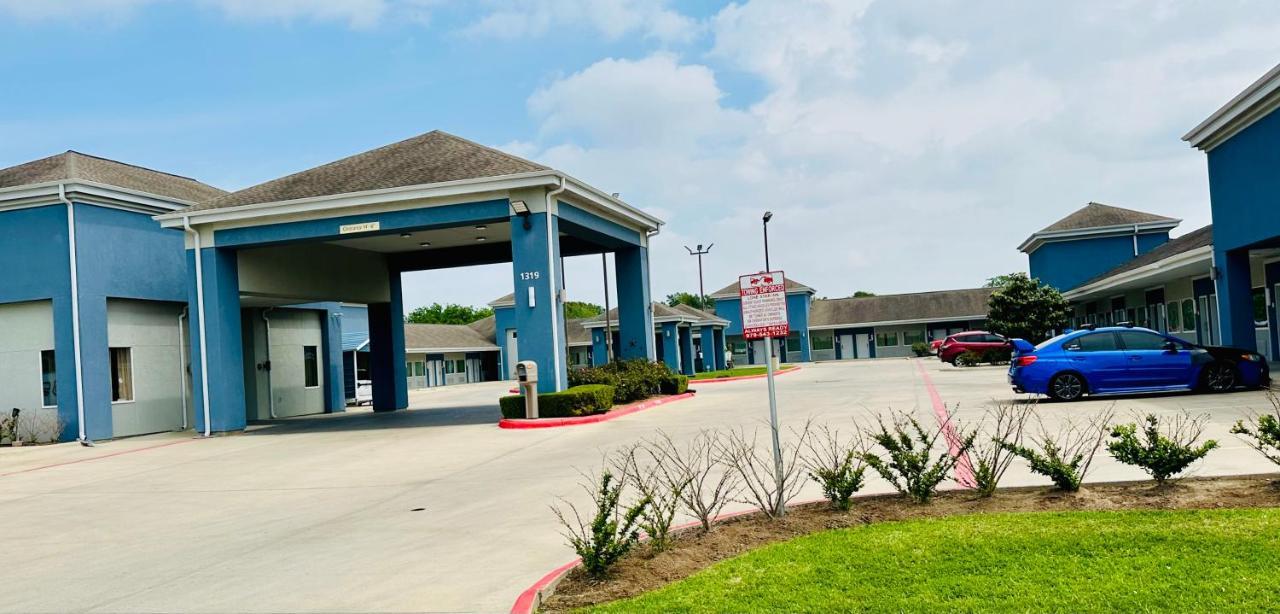 Lonestar Inn El Campo Εξωτερικό φωτογραφία